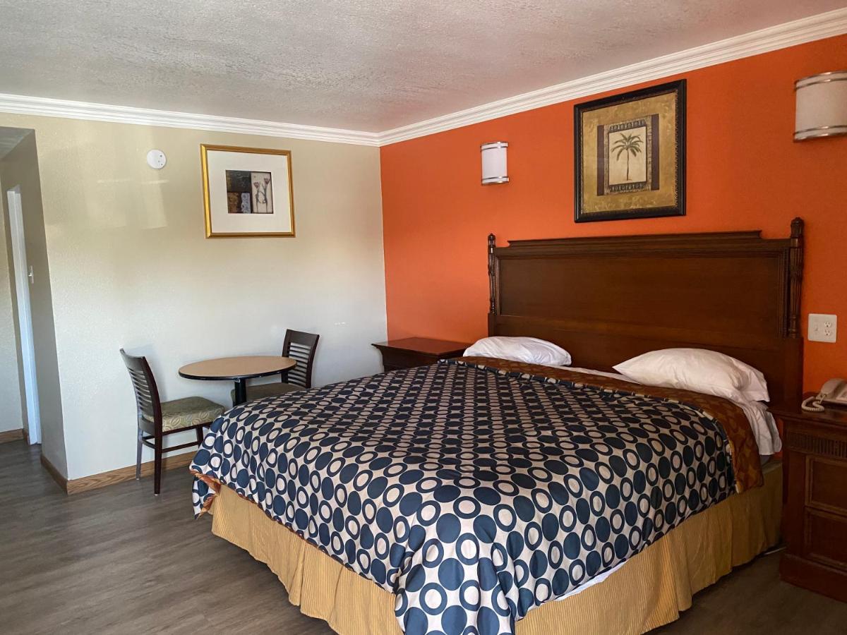 Downtown Motel 7 San Bernardino Buitenkant foto